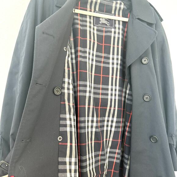 Vintage Burberrys' Navy Blue Trench Coat, 1980s, Size 12P – Excellent Condition - Picture 11 of 13